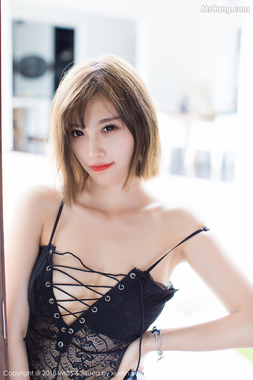 性瘾大的甜美娇妻！怀孕期间无法走正门,也要和老公打炮！一遍爆菊一边扣穴！