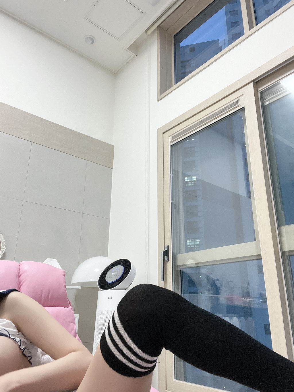 石家庄工程学院大瓜–深夜教室淫乱不堪,灯火通明按住口交的头不放手！,完整视频疯传！